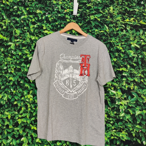 Tommy Hilfiger Graphic T-Shirt (Champion) - Picture 1 of 3